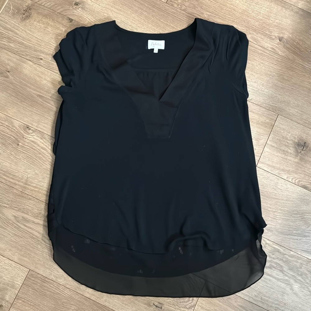 Deletta v neck dress shirt